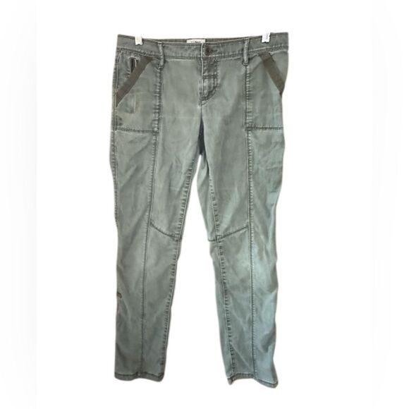 L.L. Bean Olive Green Utility Pants with Roll-up tabs.  Women’s Size 4. - Picture 1 of 8